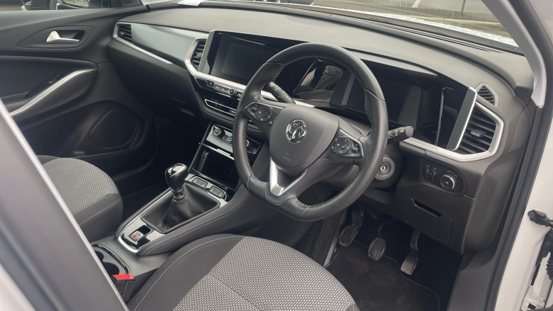 Vauxhall Grandland 1.2 Turbo SE 5dr Petrol Hatchback